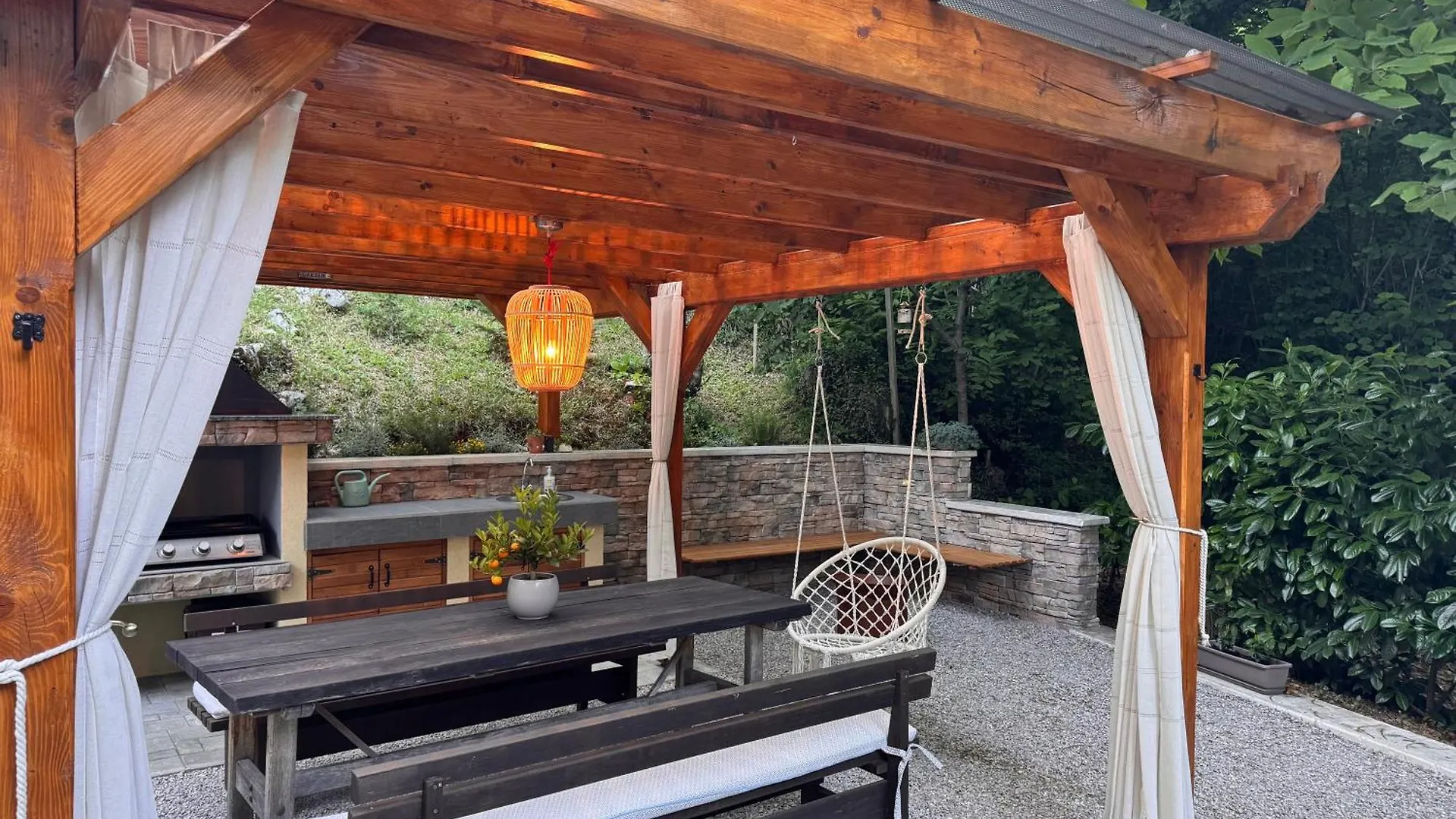 Apartment With A Terrace Forest Home Lullula Veprinac